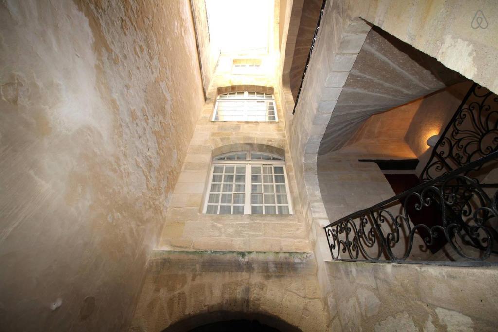 Appartement 2 Chambres En Hyper Centre Avec Balcon ボルドー エクステリア 写真