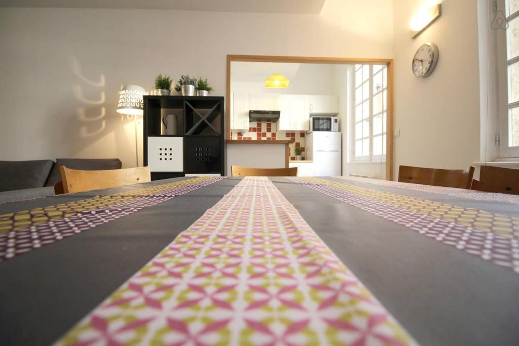 Appartement 2 Chambres En Hyper Centre Avec Balcon ボルドー エクステリア 写真
